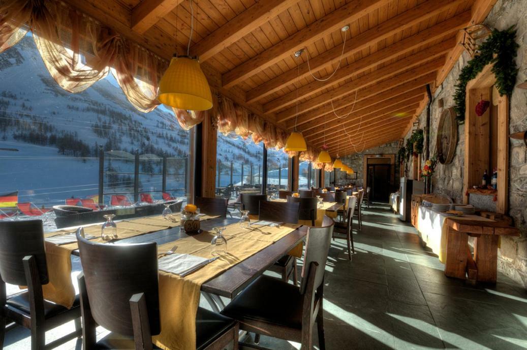 Re Delle Alpi Resort & Spa, 4 Stelle Superior La Thuile Ngoại thất bức ảnh